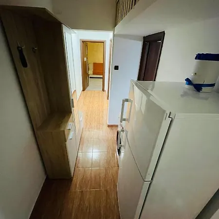 Lavi's Apart Apartment
