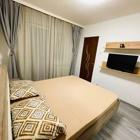 Lavi's Apart Apartment